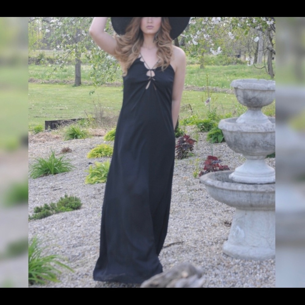 NWT Cut Out boho fit maxi dress